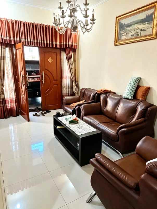 dijual rumah kelapa gading moi