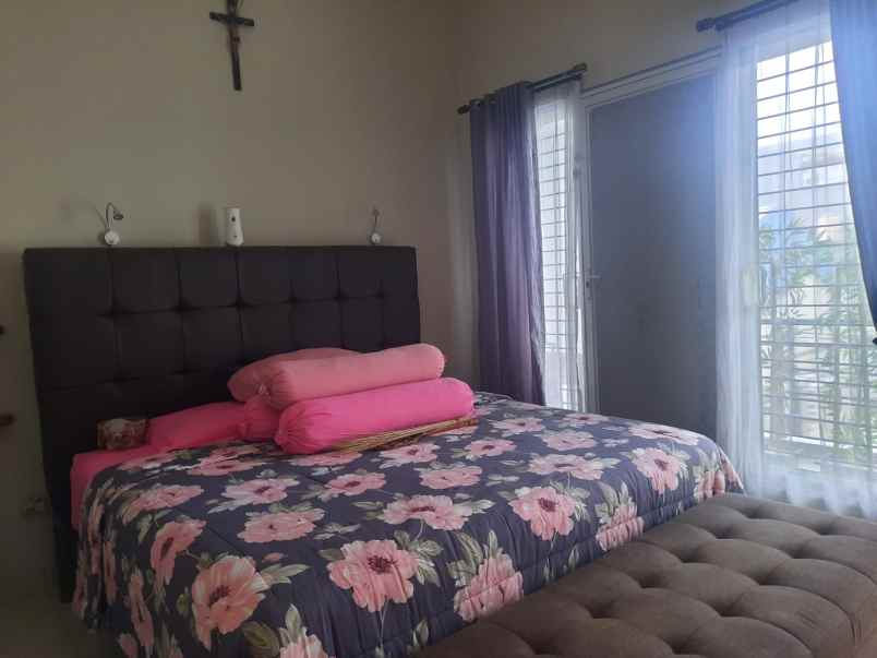 dijual rumah kelapa kopyor