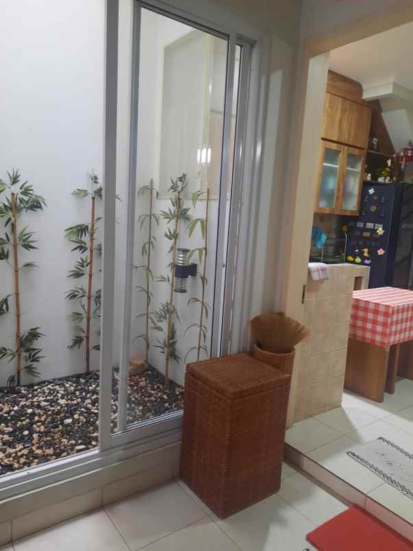 dijual rumah kelapa kopyor