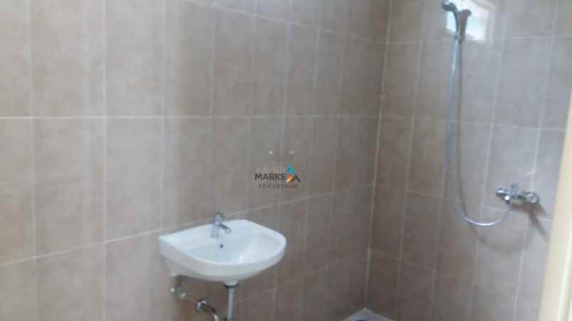 dijual rumah klampis semolo