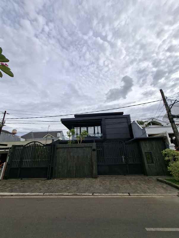 dijual rumah komplek billymoon pondok