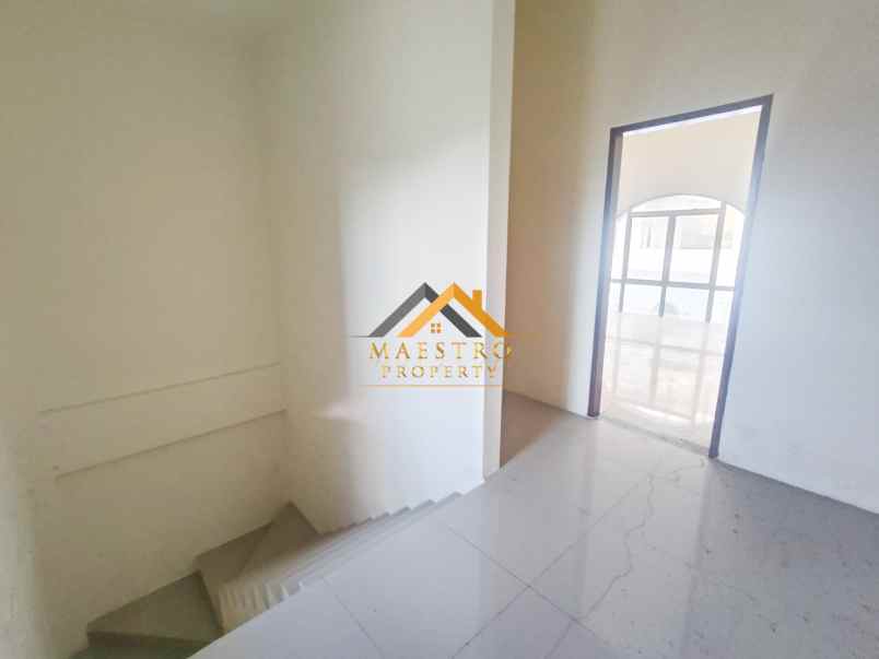 dijual rumah komplek cemara asri