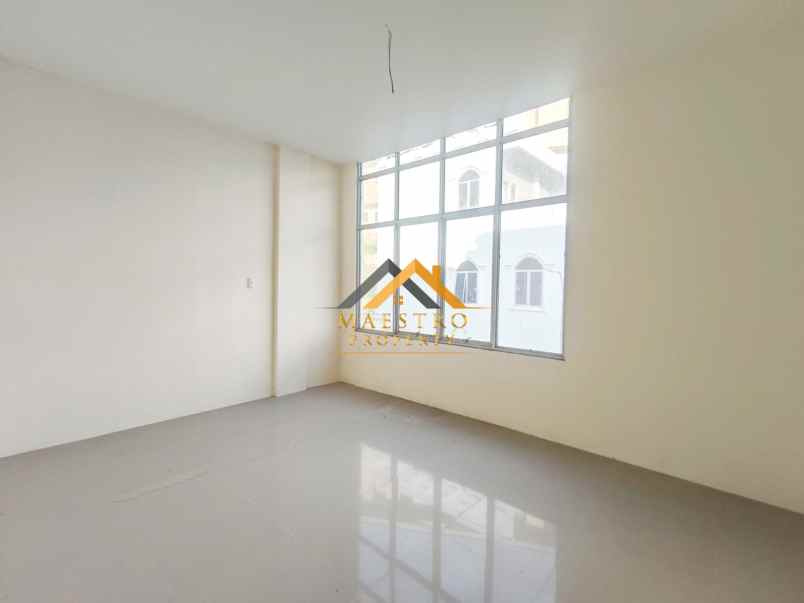 dijual rumah komplek cemara asri