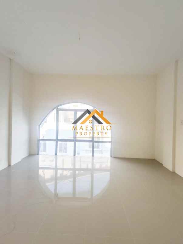 dijual rumah komplek cemara asri