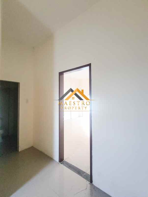 dijual rumah komplek cemara asri