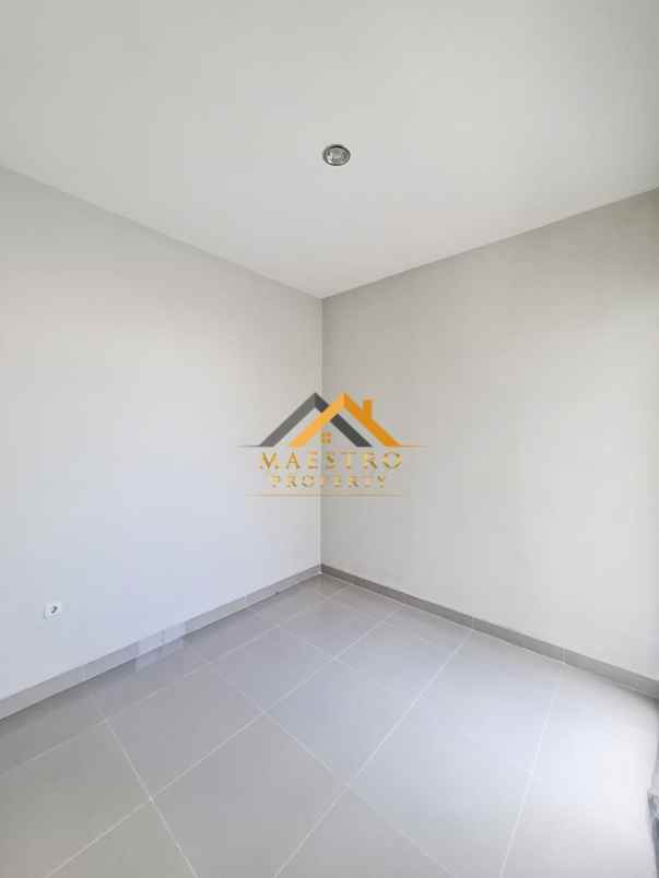 dijual rumah komplek citraland tanjung