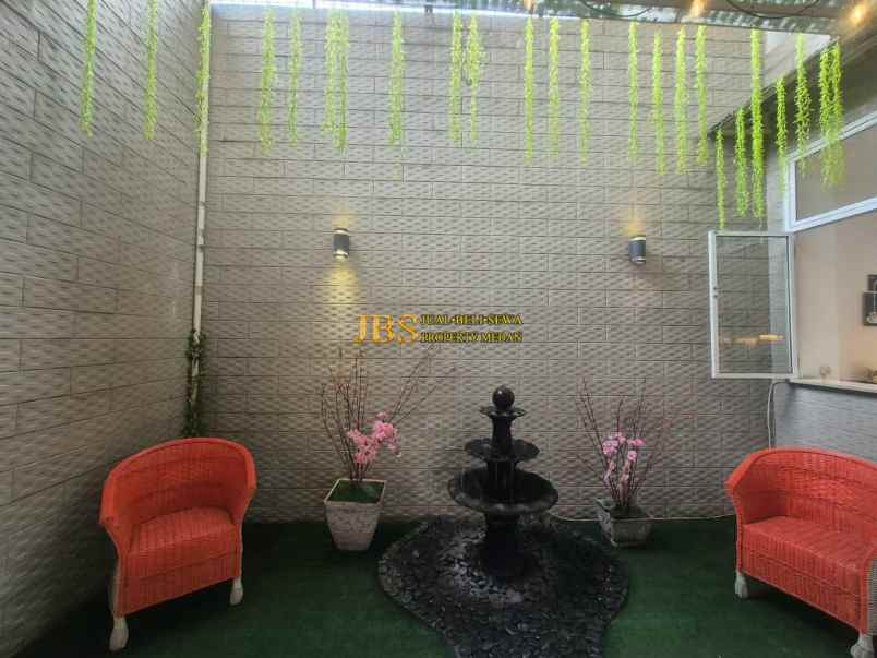 dijual rumah komplek evergreen jalan