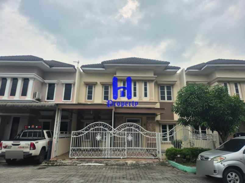 dijual rumah komplek evergreen jalan