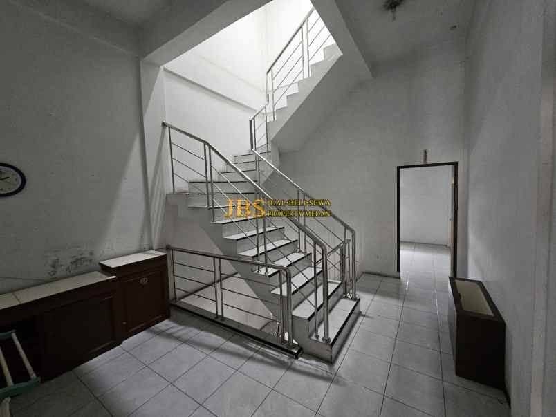dijual rumah komplek mulia residence