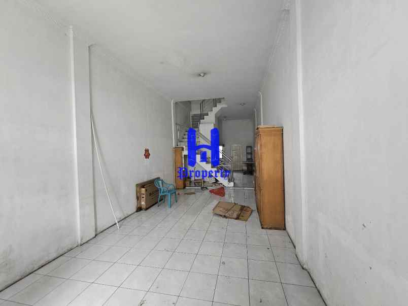 dijual rumah komplek mulia residence