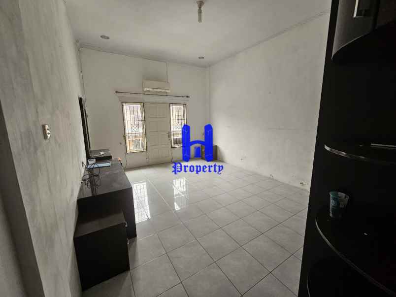 dijual rumah komplek mulia residence