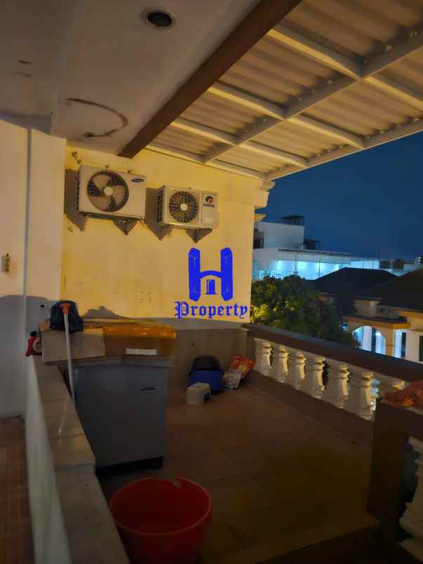 dijual rumah komplek mutiara residence