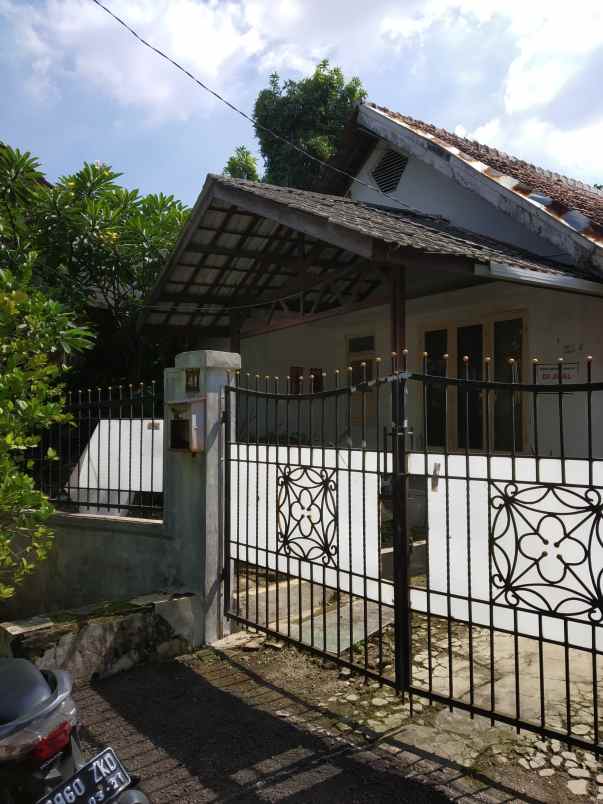 dijual rumah komplek timah cilandak