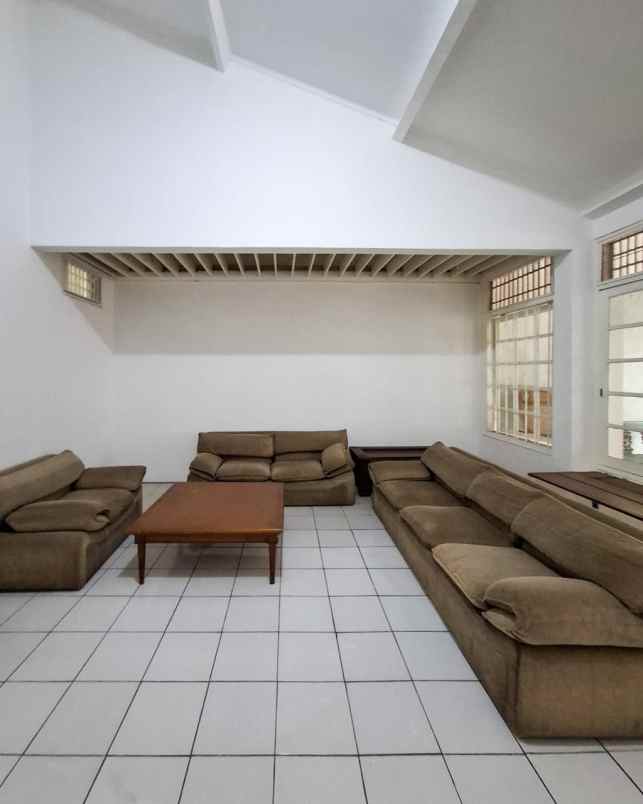 dijual rumah lebak bulus jaksel