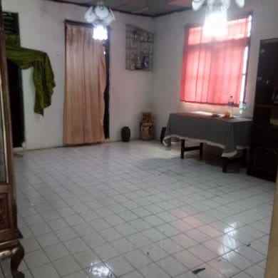 dijual rumah letak strategis