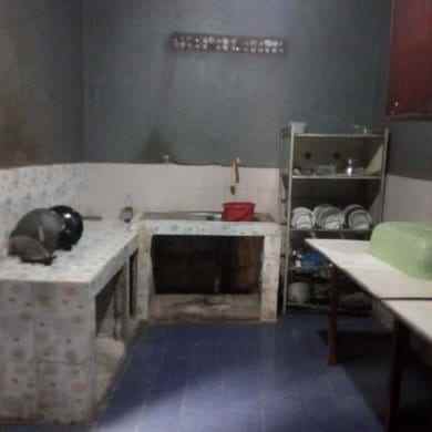 dijual rumah letak strategis