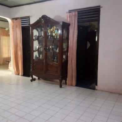 dijual rumah letak strategis
