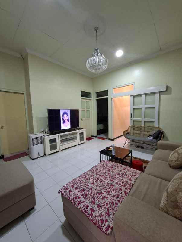 dijual rumah lokasi daerah sulfat kota malang