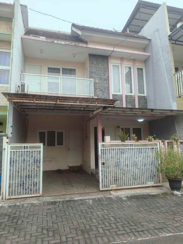 dijual rumah lokasi perum sulfat indah kota malang