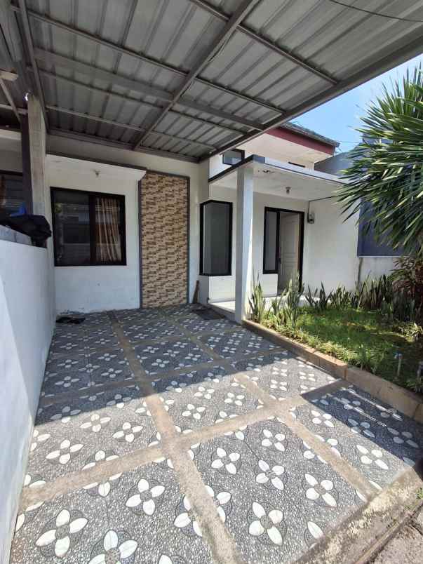 dijual rumah lokasi perumahan bandara pakis malang