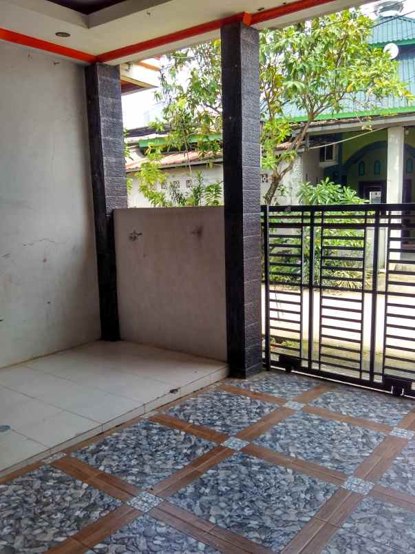 dijual rumah lokasi strategis komersil bekasi timur