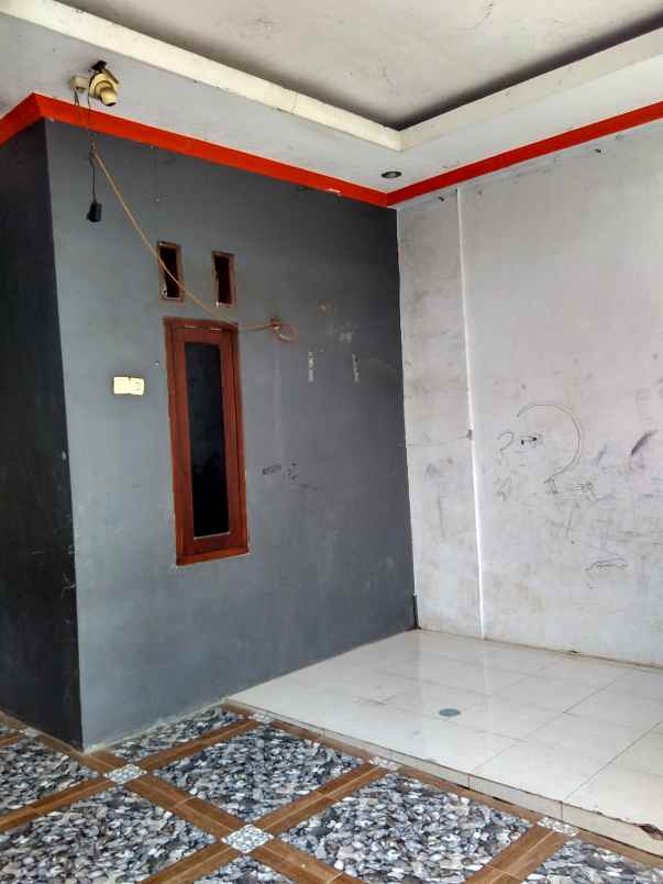 dijual rumah lokasi strategis komersil bekasi timur