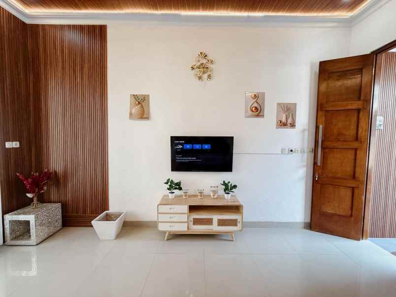 dijual rumah maguwoharjo sleman