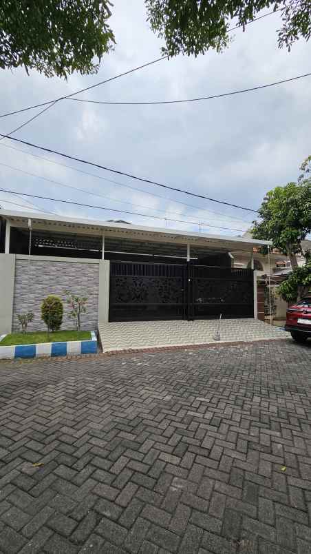 Rumah Strategis Manyar Surabaya Dekat Klampis Nginden Semolo Merr