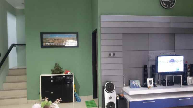 dijual rumah manyar tirtoyoso hans regency