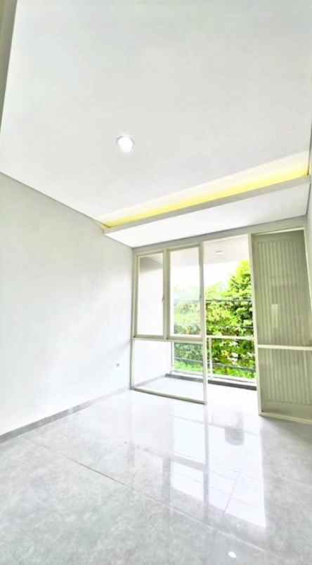 dijual rumah manyar tirtoyoso sukolilo