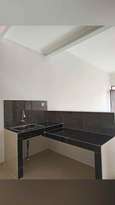 dijual rumah margahayu raya