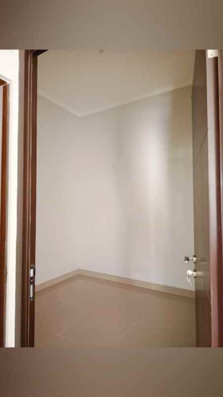 dijual rumah margahayu raya