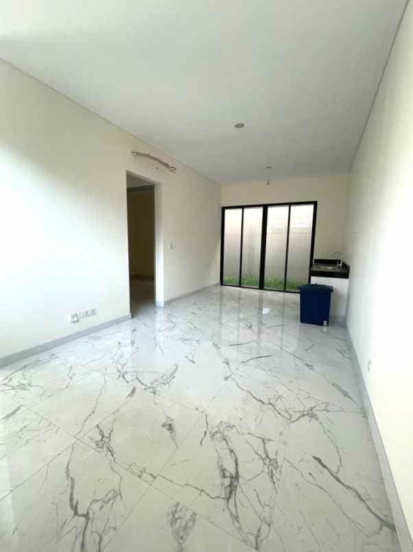 dijual rumah matana asya jgc jakarta