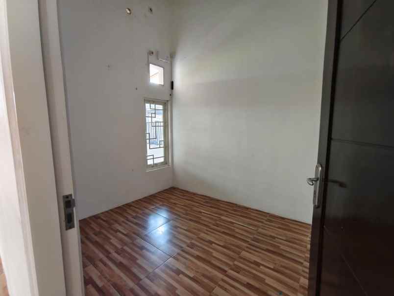 dijual rumah medayu rungkut surabaya