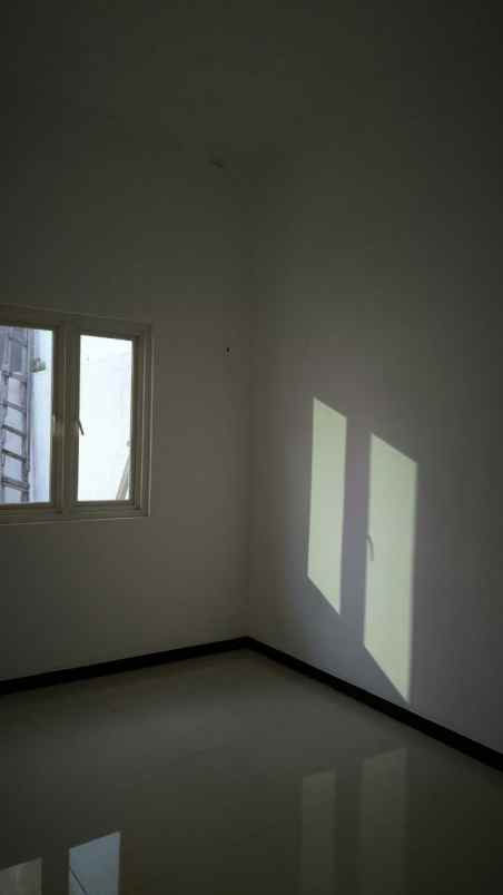 dijual rumah medayu utara new minimalis 1 lantai