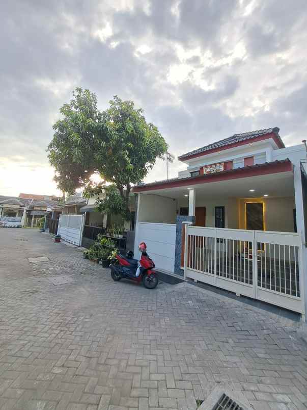 dijual rumah medokan ayu surabaya