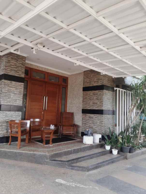 dijual rumah meruyung limo depok