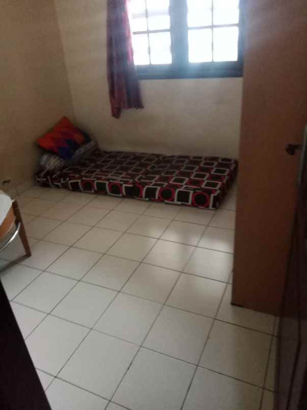 dijual rumah metland menteng