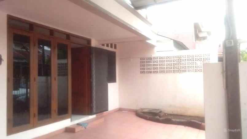 dijual rumah metland menteng cakung