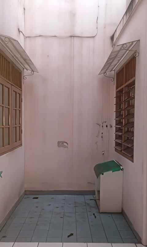 dijual rumah metland menteng cakung