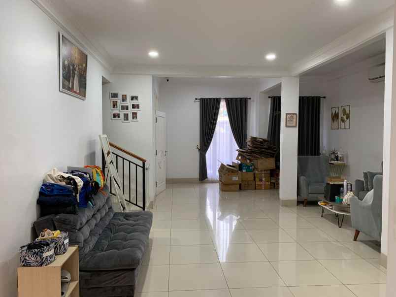 dijual rumah metland menteng cakung timur