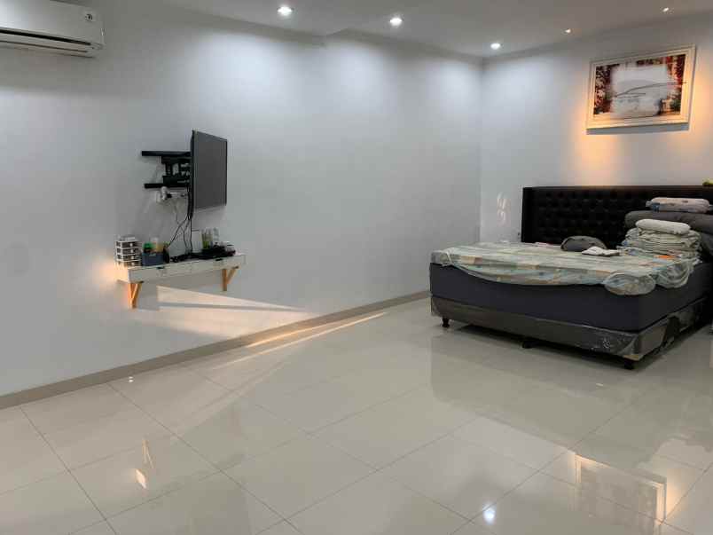 dijual rumah metland menteng cakung timur