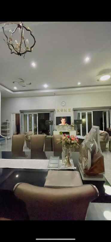 dijual rumah mewah di leuwinanggung cibubur depok