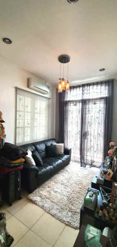 dijual rumah mitra gading villa kelapa