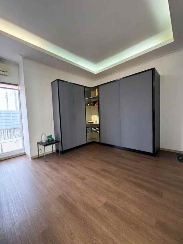 dijual rumah mohamad toha