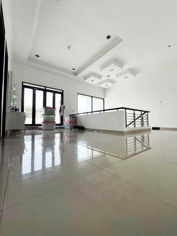 dijual rumah mohamad toha