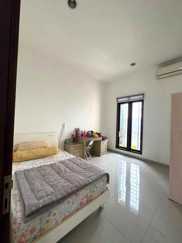 dijual rumah mohamad toha