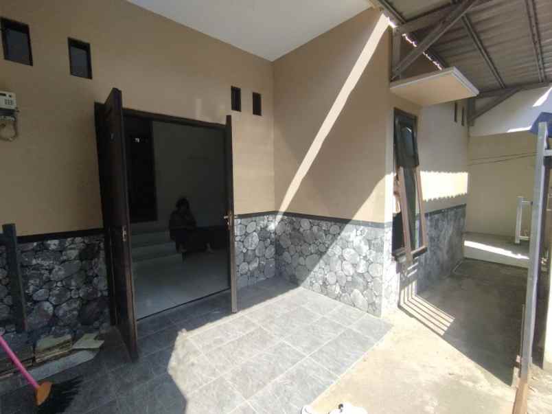 dijual rumah mojosongo jebres surakarta