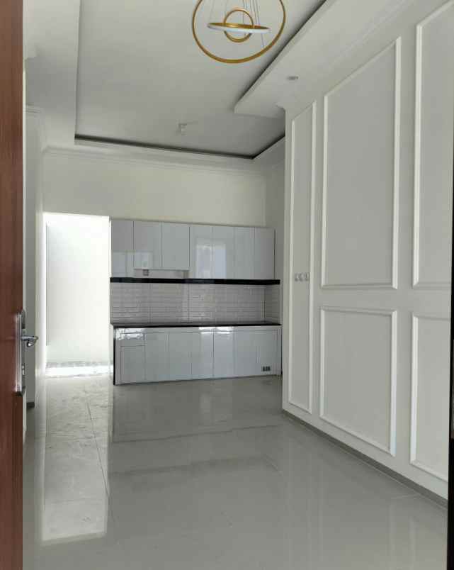 dijual rumah ngemplak