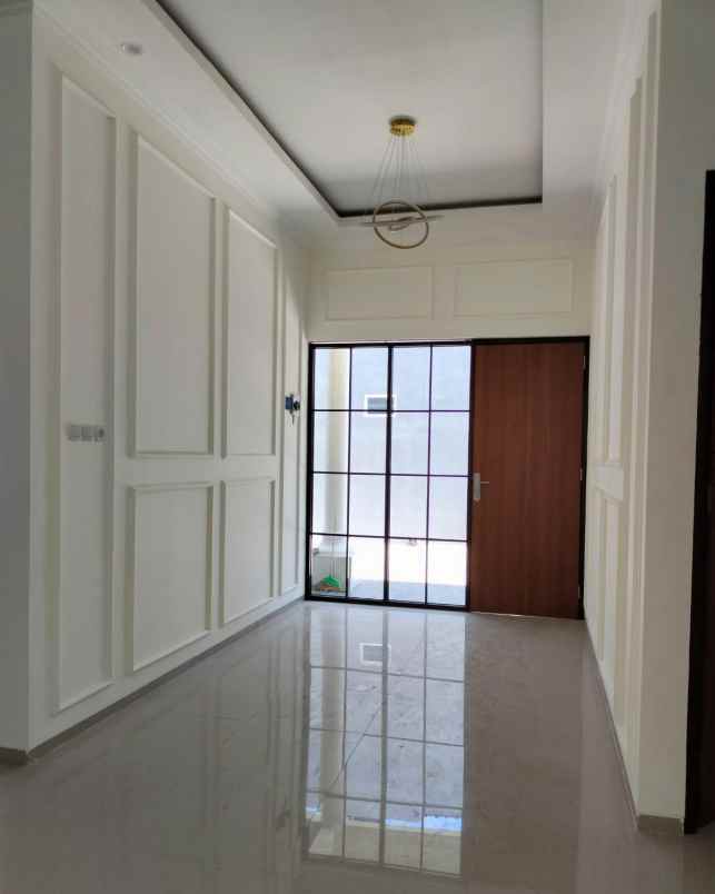 dijual rumah ngemplak